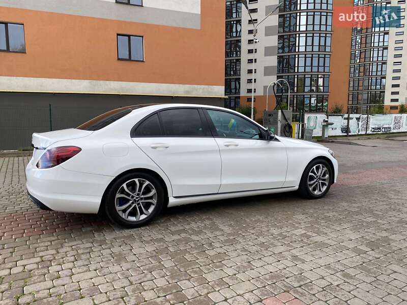 Седан Mercedes-Benz C-Class 2016 в Ивано-Франковске