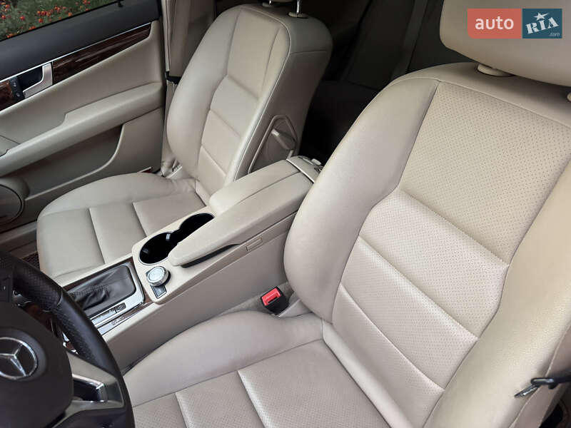 Седан Mercedes-Benz C-Class 2013 в Белой Церкви