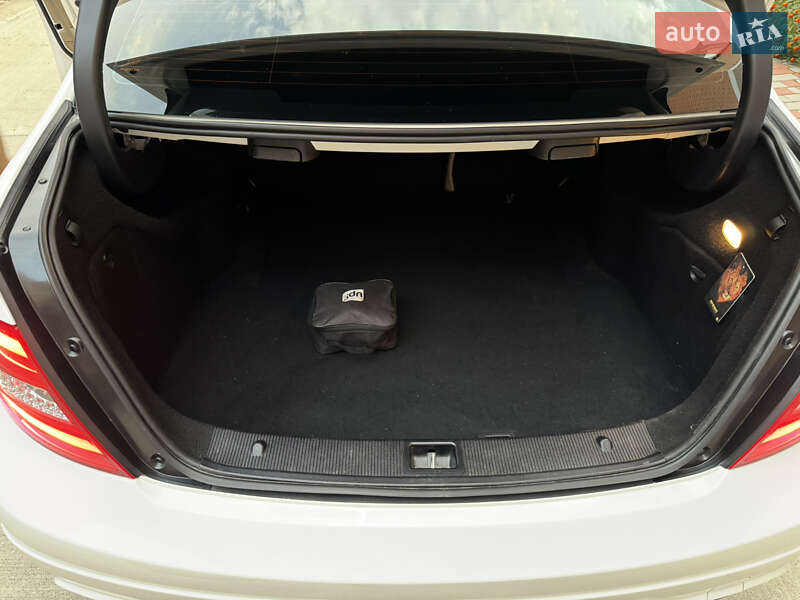 Седан Mercedes-Benz C-Class 2013 в Белой Церкви