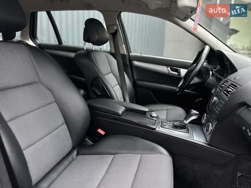 Универсал Mercedes-Benz C-Class 2012 в Ивано-Франковске