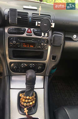 Купе Mercedes-Benz C-Class 2001 в 