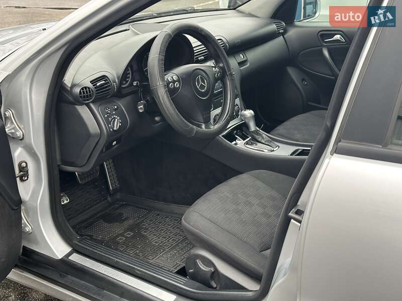 Седан Mercedes-Benz C-Class 2007 в Киеве фото 16 Седан Mercedes-Benz C-Class 2007 в Киеве