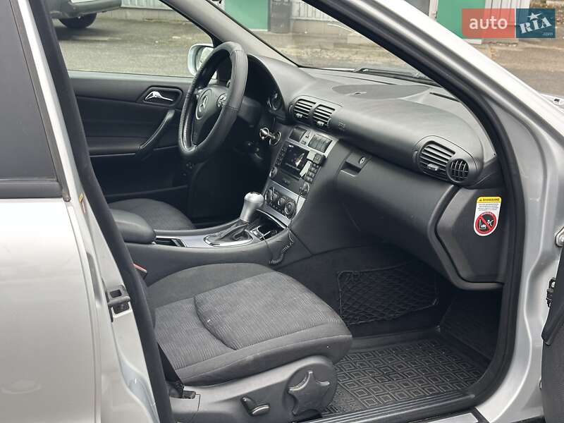 Седан Mercedes-Benz C-Class 2007 в Киеве фото 25 Седан Mercedes-Benz C-Class 2007 в Киеве