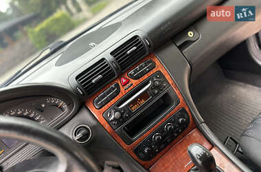 Седан Mercedes-Benz C-Class 2001 в 