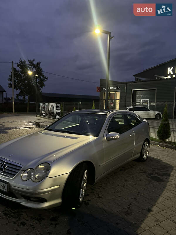 Купе Mercedes-Benz C-Class 2001 в Івано-Франківську