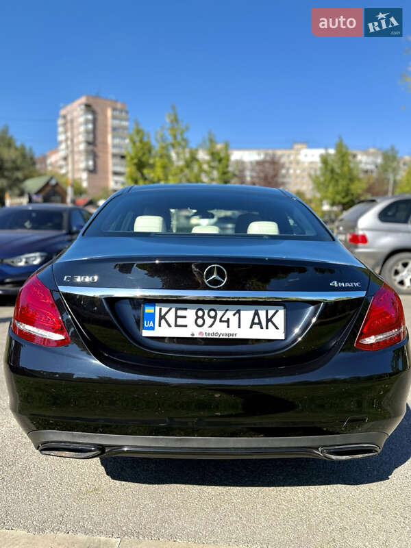 Седан Mercedes-Benz C-Class 2016 в Днепре