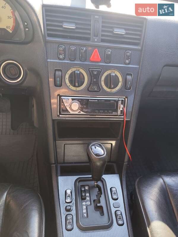 Седан Mercedes-Benz C-Class 1999 в Днепре