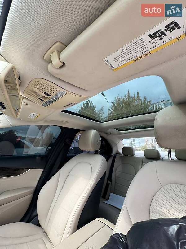 Седан Mercedes-Benz C-Class 2015 в Днепре