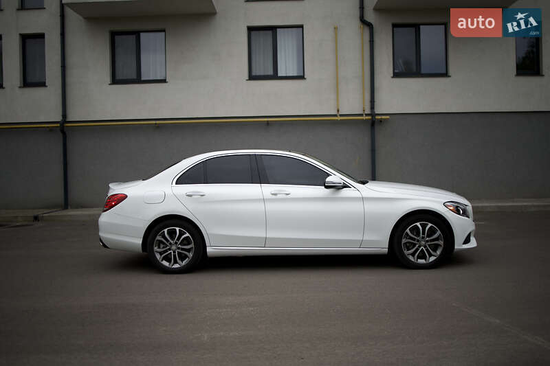 Седан Mercedes-Benz C-Class 2016 в Сарнах