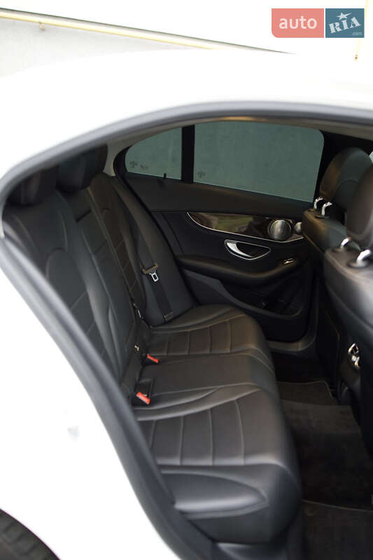 Седан Mercedes-Benz C-Class 2016 в Сарнах