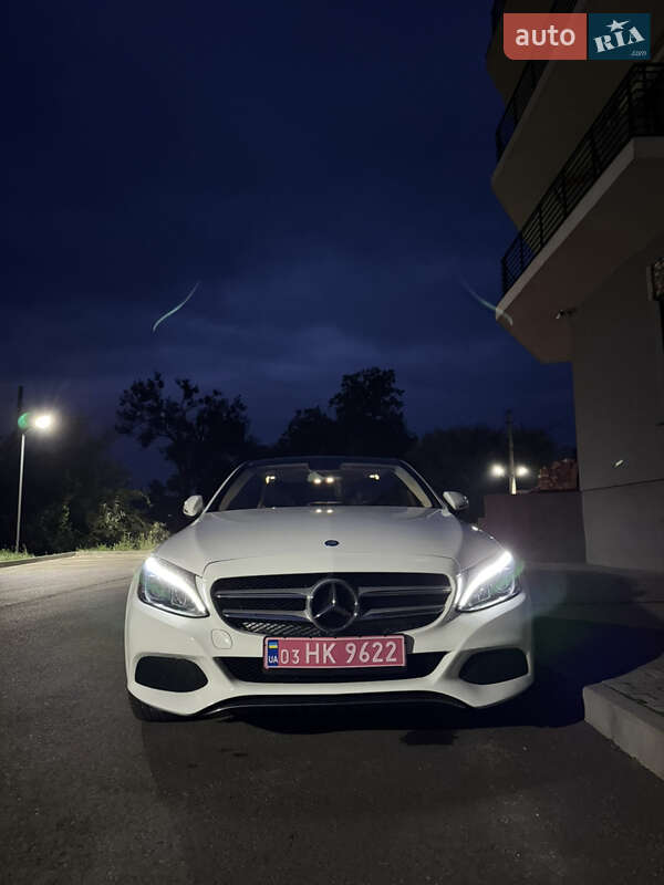 Седан Mercedes-Benz C-Class 2016 в Сарнах