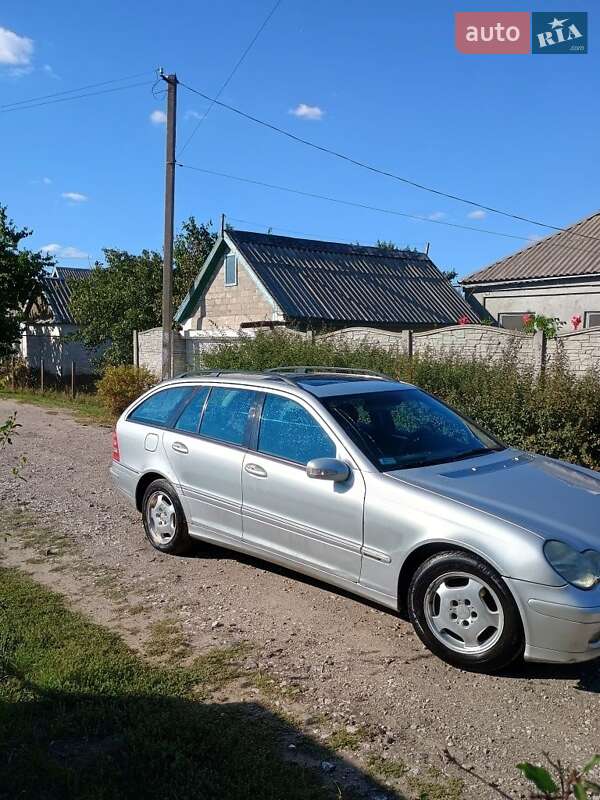 Mercedes-Benz C-Class 2002