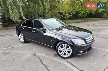 Седан Mercedes-Benz C-Class 2011 в 