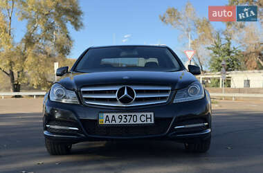Седан Mercedes-Benz C-Class 2011 в 