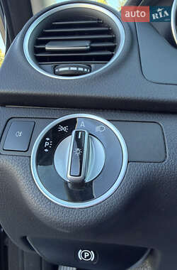 Седан Mercedes-Benz C-Class 2011 в 