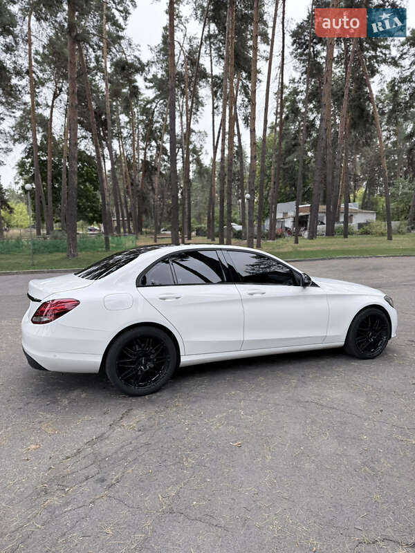 Седан Mercedes-Benz C-Class 2016 в Черкасах