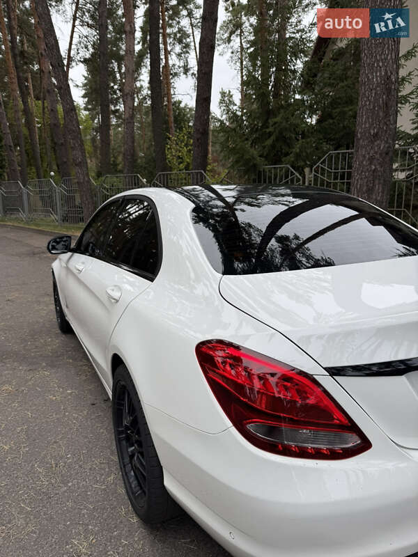 Седан Mercedes-Benz C-Class 2016 в Черкасах