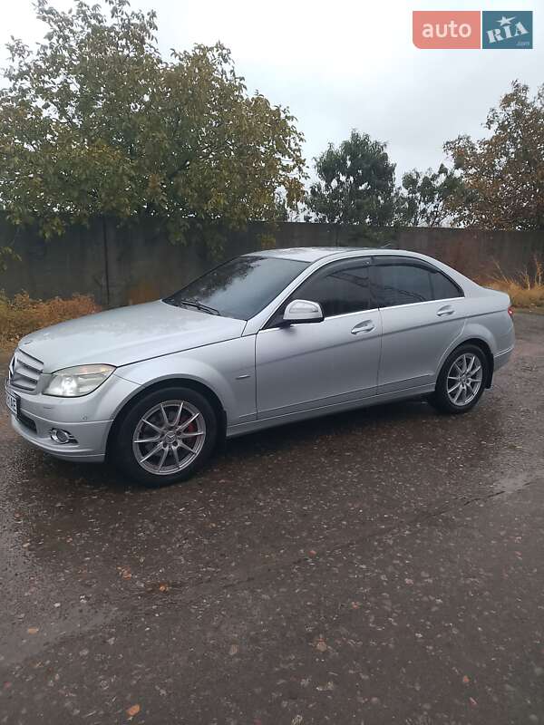 Седан Mercedes-Benz C-Class 2007 в 