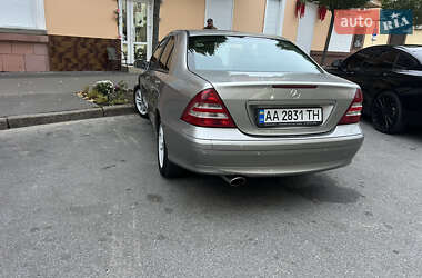 Седан Mercedes-Benz C-Class 2007 в 