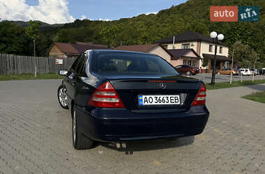 Седан Mercedes-Benz C-Class 2000 в 