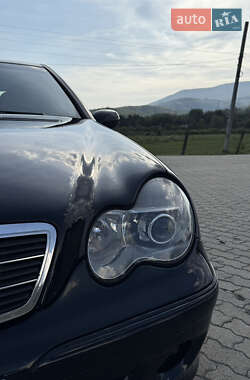 Седан Mercedes-Benz C-Class 2000 в 