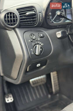Седан Mercedes-Benz C-Class 2006 в 