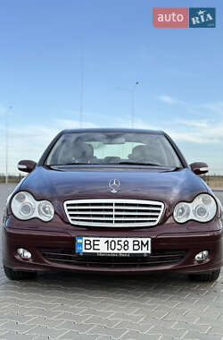 Седан Mercedes-Benz C-Class 2006 в 
