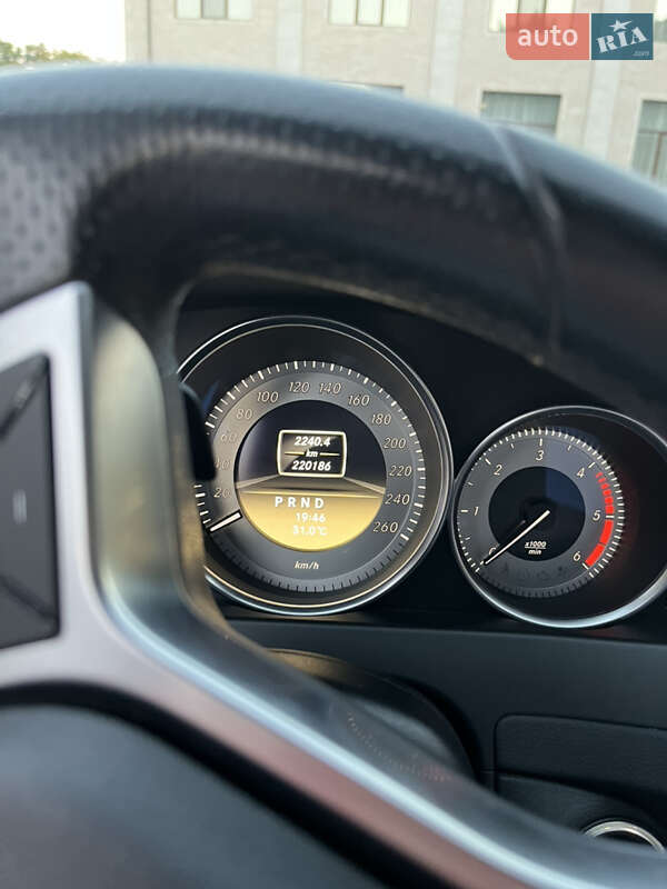 Седан Mercedes-Benz C-Class 2011 в Могилев-Подольске