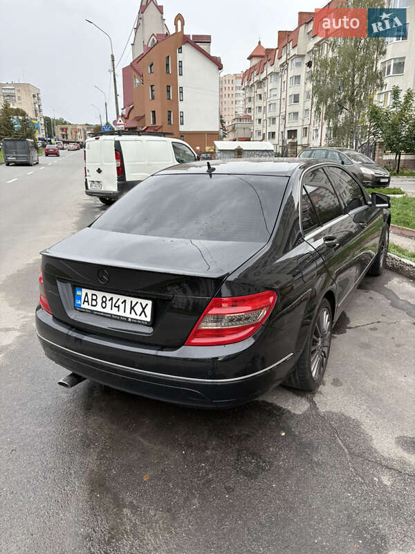 Седан Mercedes-Benz C-Class 2010 в Тернополе