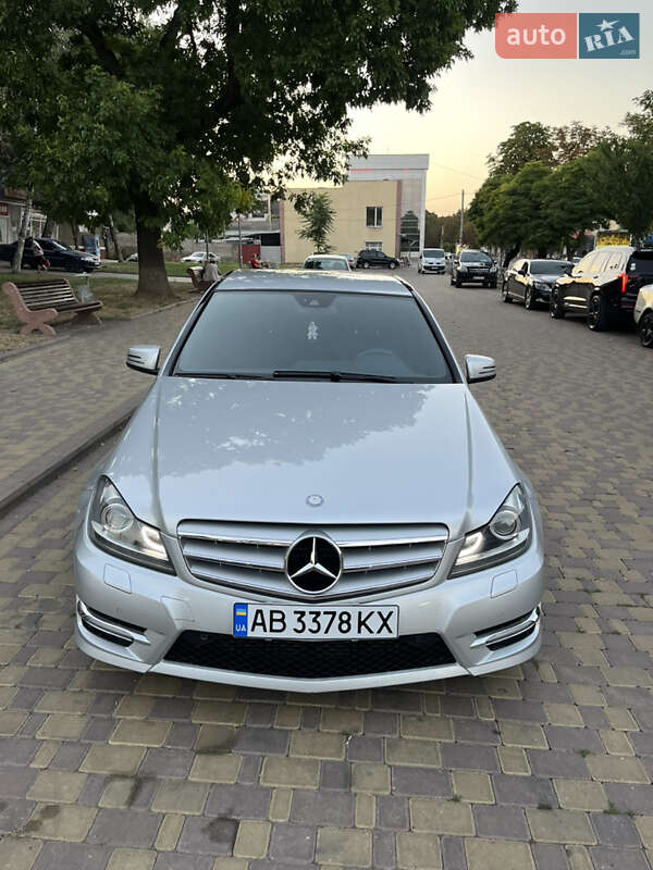 Седан Mercedes-Benz C-Class 2011 в Могилев-Подольске