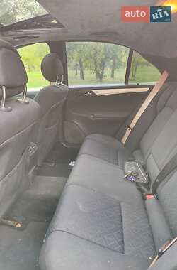 Седан Mercedes-Benz C-Class 2003 в 