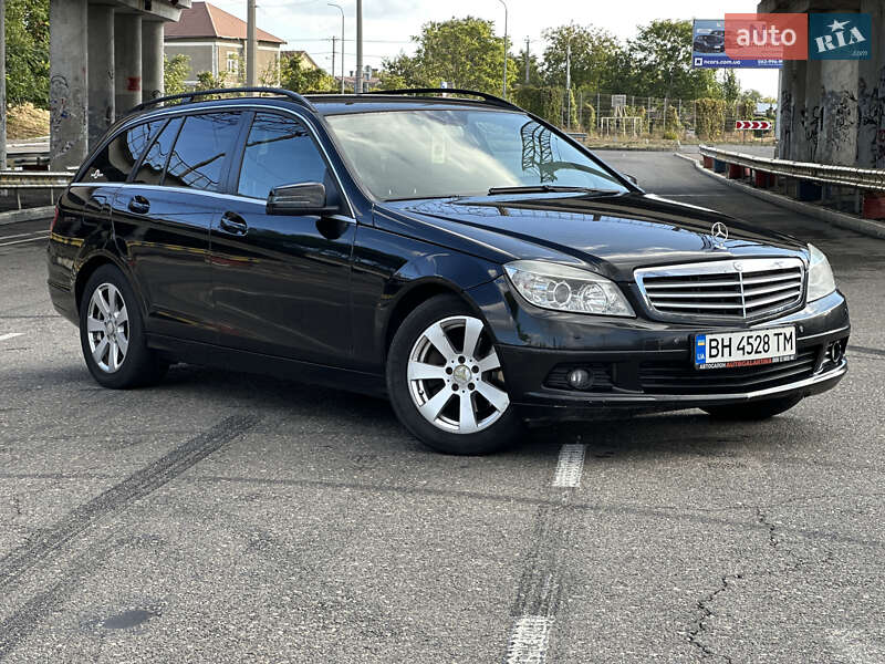 Универсал Mercedes-Benz C-Class 2009 в Одессе