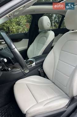 Седан Mercedes-Benz C-Class 2017 в 