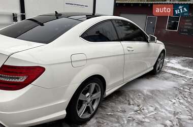Купе Mercedes-Benz C-Class 2012 в 