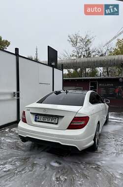Купе Mercedes-Benz C-Class 2012 в 