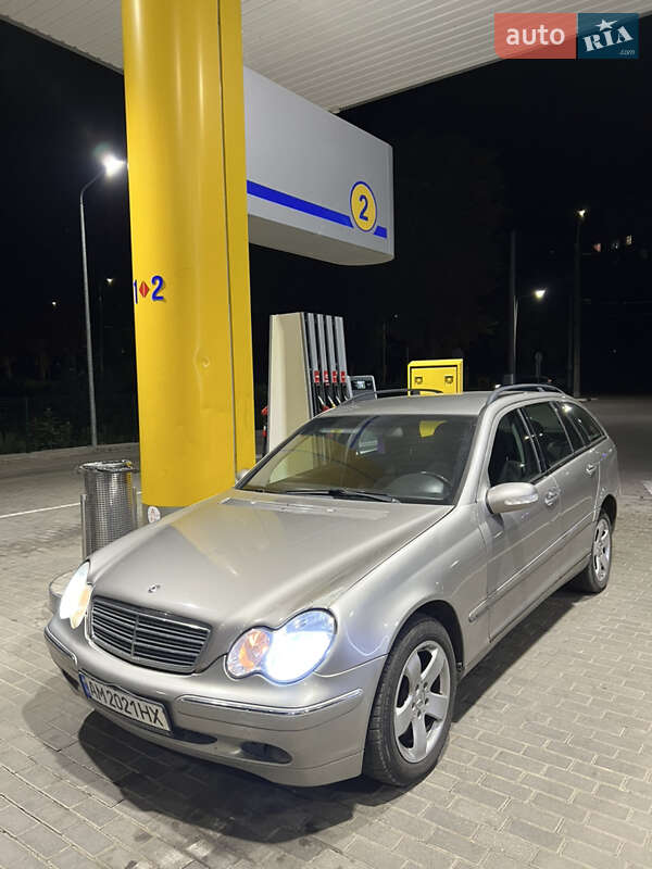 Mercedes-Benz C-Class 2002