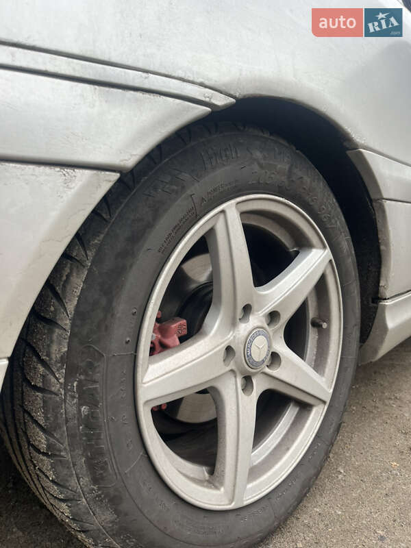 Купе Mercedes-Benz C-Class 2001 в Василькове фото 4 Купе Mercedes-Benz C-Class 2001 в Василькове