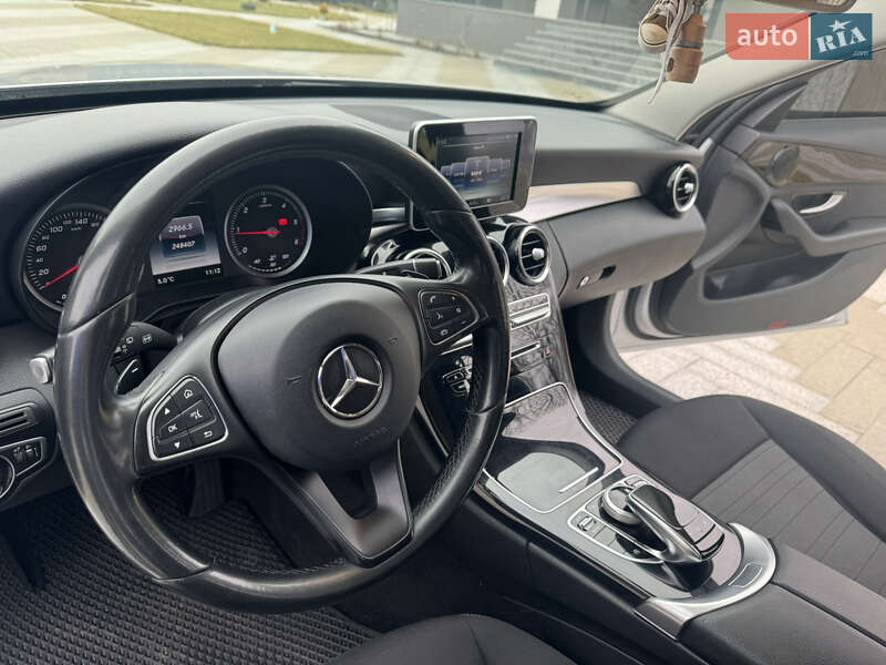 Универсал Mercedes-Benz C-Class 2015 в Житомире