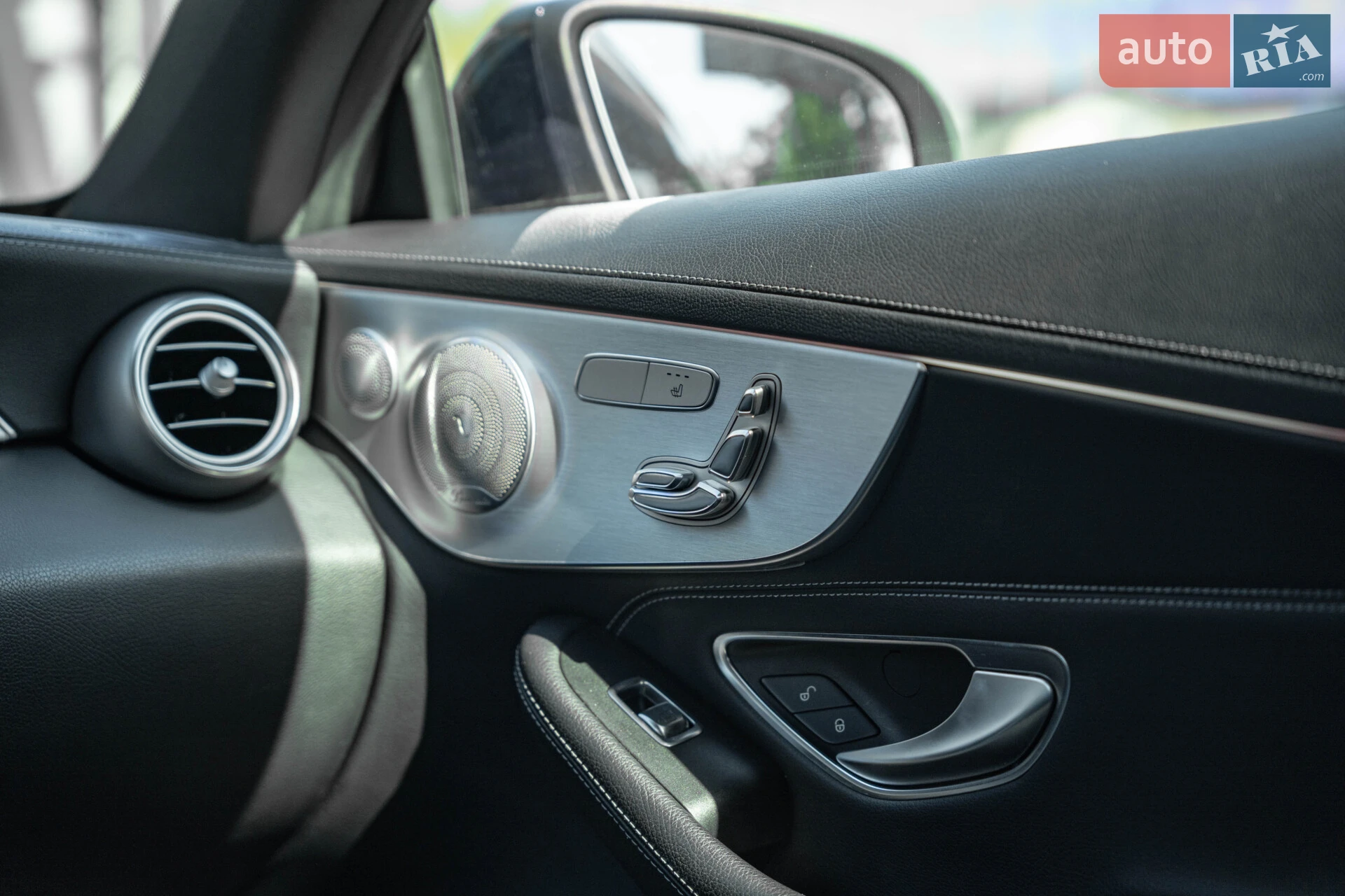 2016 Mercedes-Benz C-klasse - мініатюра 37