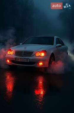 Седан Mercedes-Benz C-Class 2003 в Кропивницком