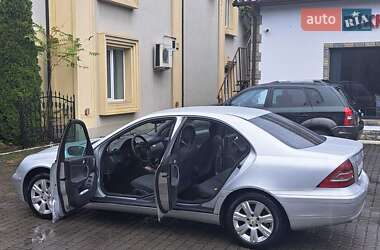 Седан Mercedes-Benz C-Class 2003 в 