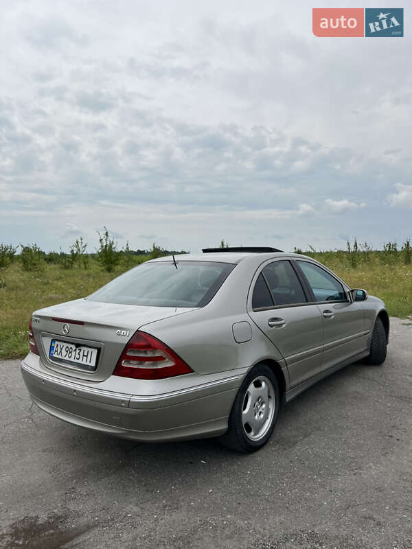 Седан Mercedes-Benz C-Class 2002 в Полонном