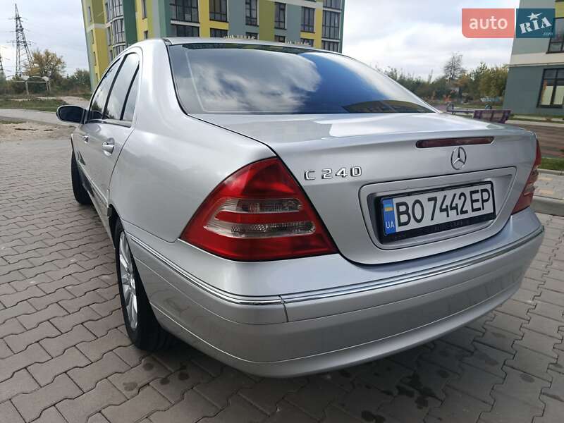 Седан Mercedes-Benz C-Class 2001 в Тернополе
