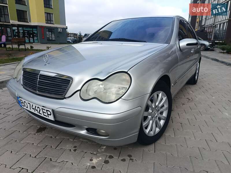 Седан Mercedes-Benz C-Class 2001 в Тернополе