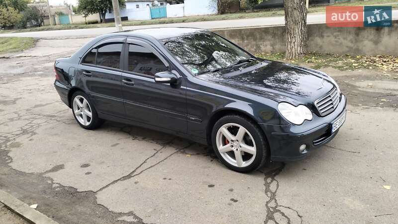 Седан Mercedes-Benz C-Class 2004 в Новій Одесі