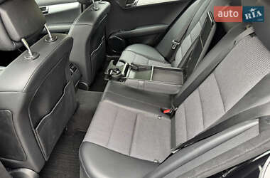 Универсал Mercedes-Benz C-Class 2009 в 