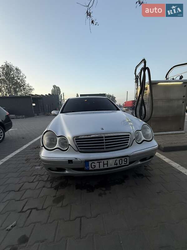Седан Mercedes-Benz C-Class 2001 в Миколаєві фото 13 Седан Mercedes-Benz C-Class 2001 в Миколаєві