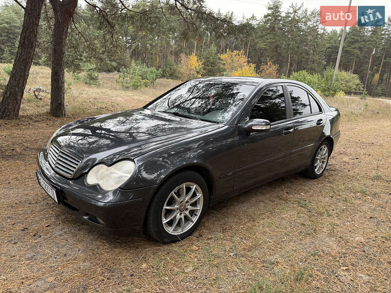 Седан Mercedes-Benz C-Class 2000 в Ахтырке