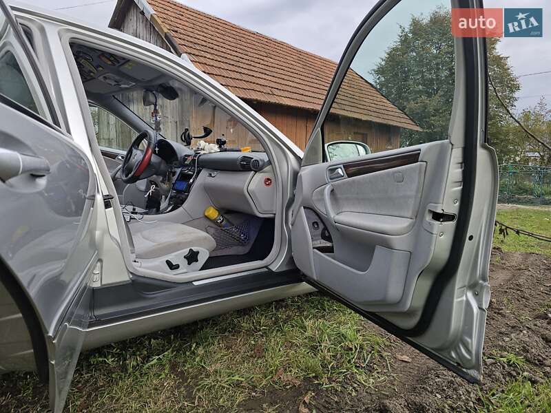 Седан Mercedes-Benz C-Class 2003 в Дрогобыче фото 7 Седан Mercedes-Benz C-Class 2003 в Дрогобыче