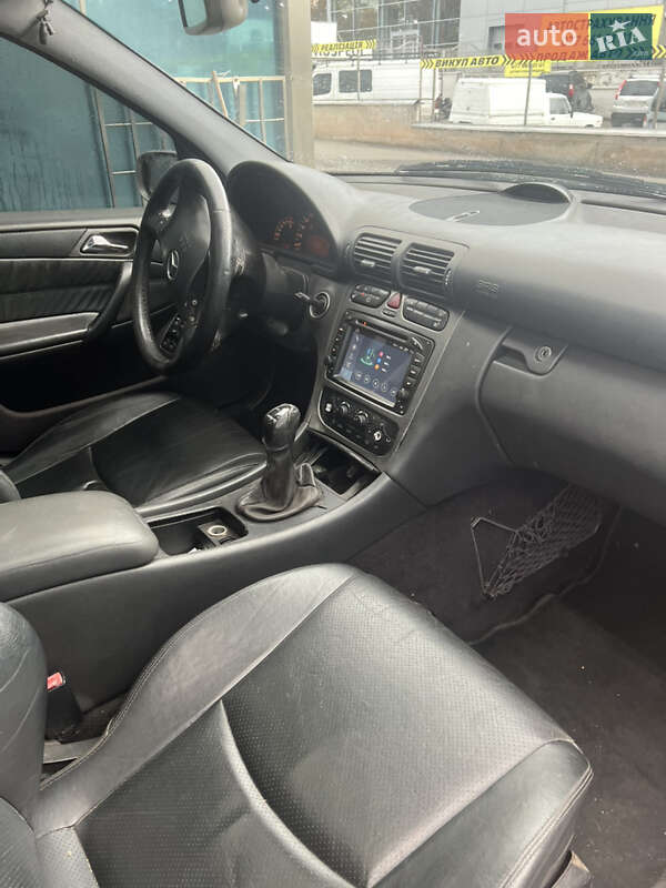 Универсал Mercedes-Benz C-Class 2002 в Кривом Роге